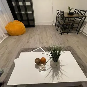  Apartment Spacious 2 Bedroom On Tower Bridge United Kingdom